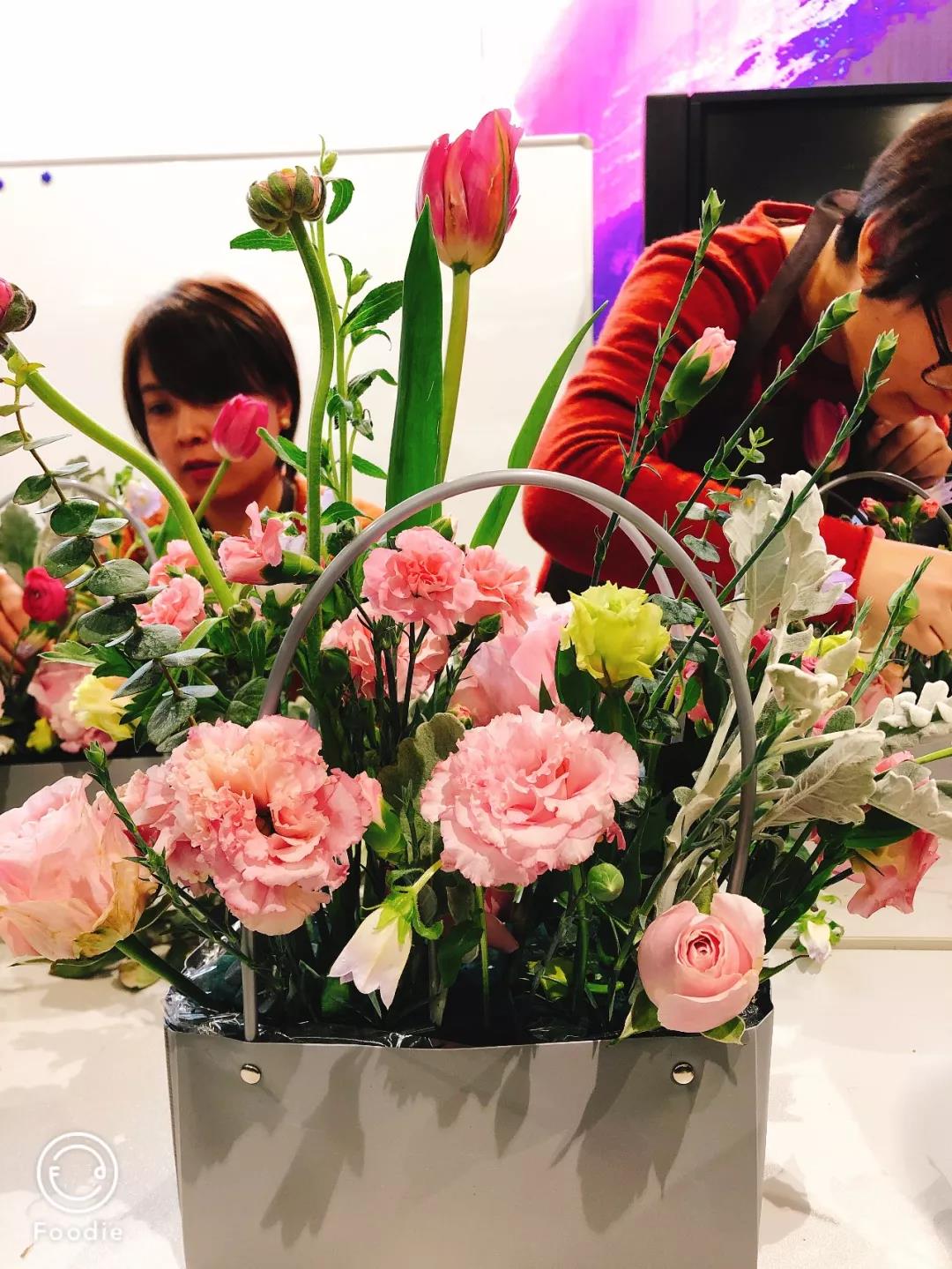 1551950526718088194.jpg 1551950526718088194.jpg