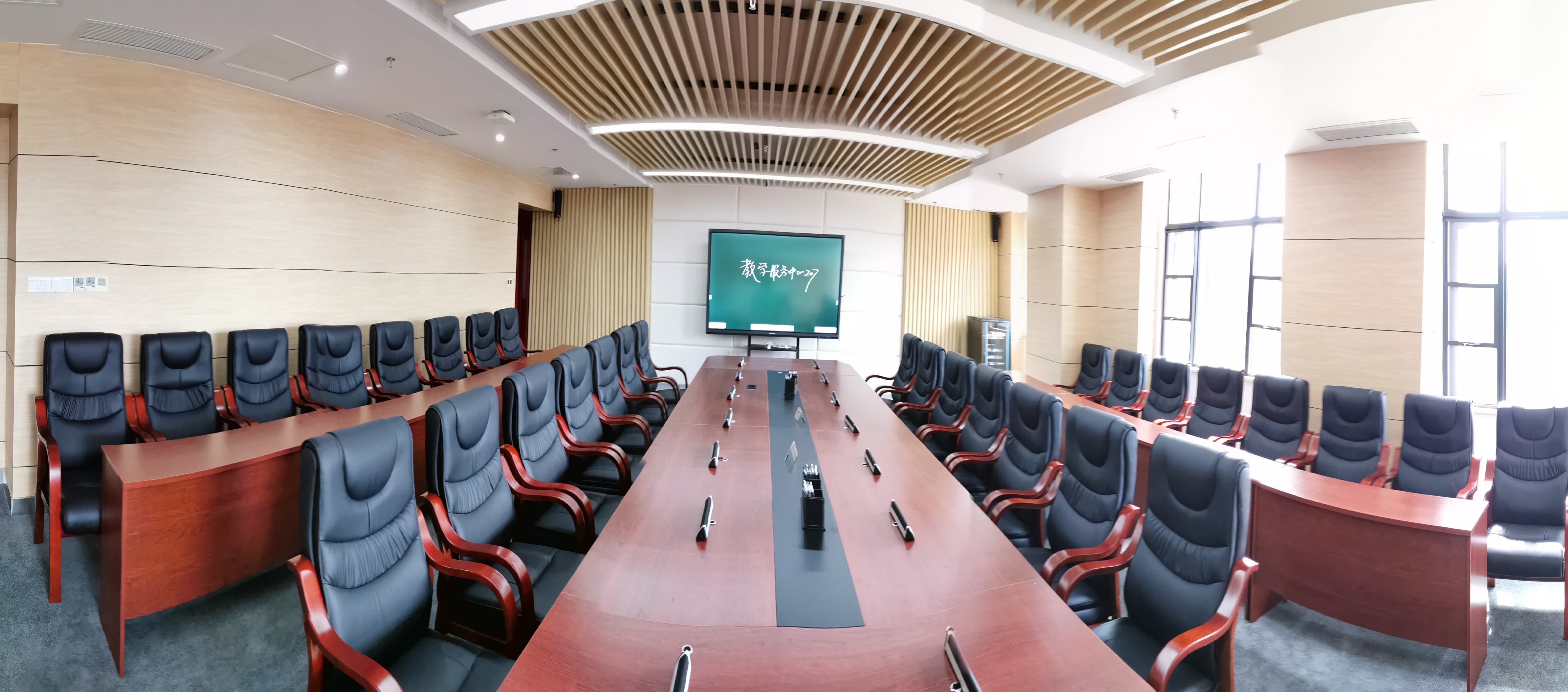 1569749873826079935.jpg 教服 2F 207 1.jpg