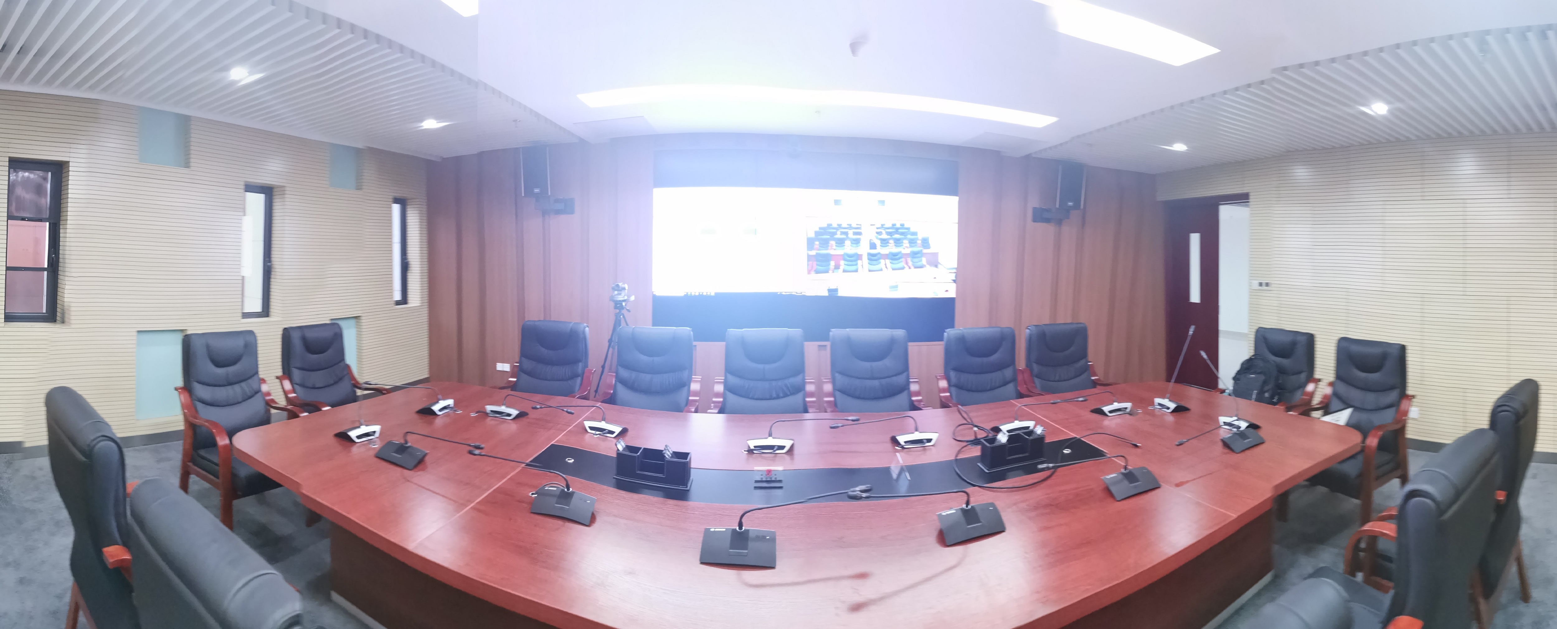 1569750012826045628.jpg 教服 2F 227 視頻會(huì)議室 2.jpg