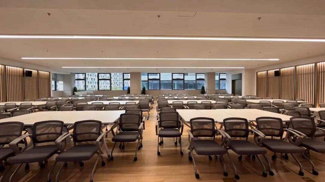 1676961748831085811.jpg 1676961748831085811.jpg